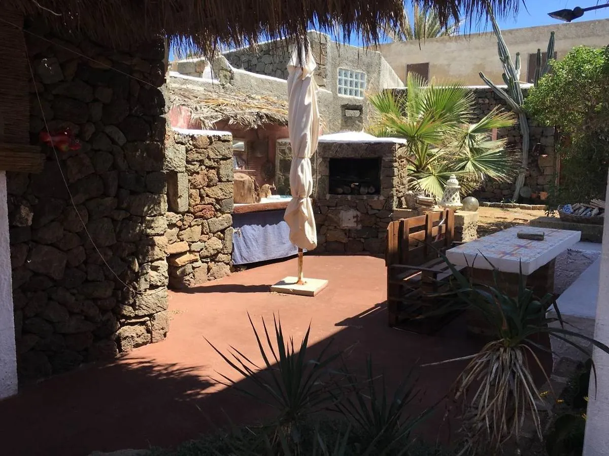 Cactus B&B Le Casette Di Marilena Pantelleria Bed and breakfast